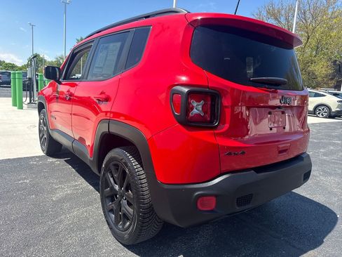 Used 2018 Jeep Renegade Altitude AWD/4WD image 11