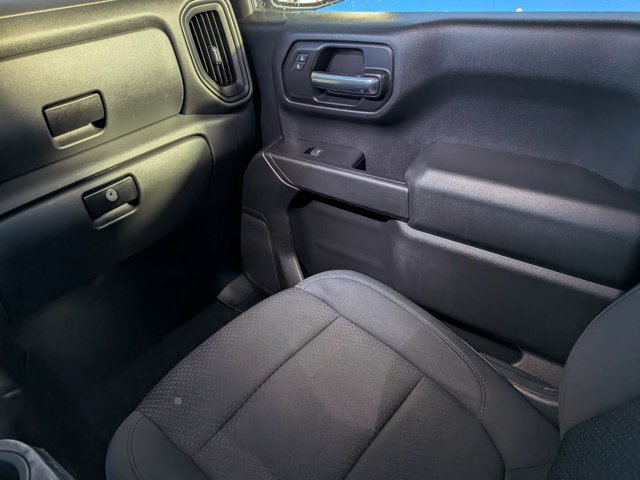 Used 2019 Chevrolet Silverado 1500 Custom w/ Custom Value Package RWD image 17