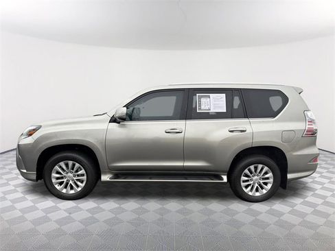 Used 2023 Lexus GX 460 Premium image 8