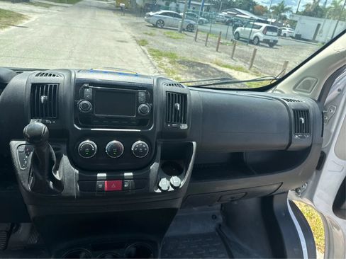Used 2017 RAM ProMaster 2500 w/ Interior Convenience Group FWD image 27