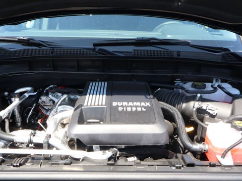 New 2025 GMC Sierra 1500 Elevation image 18