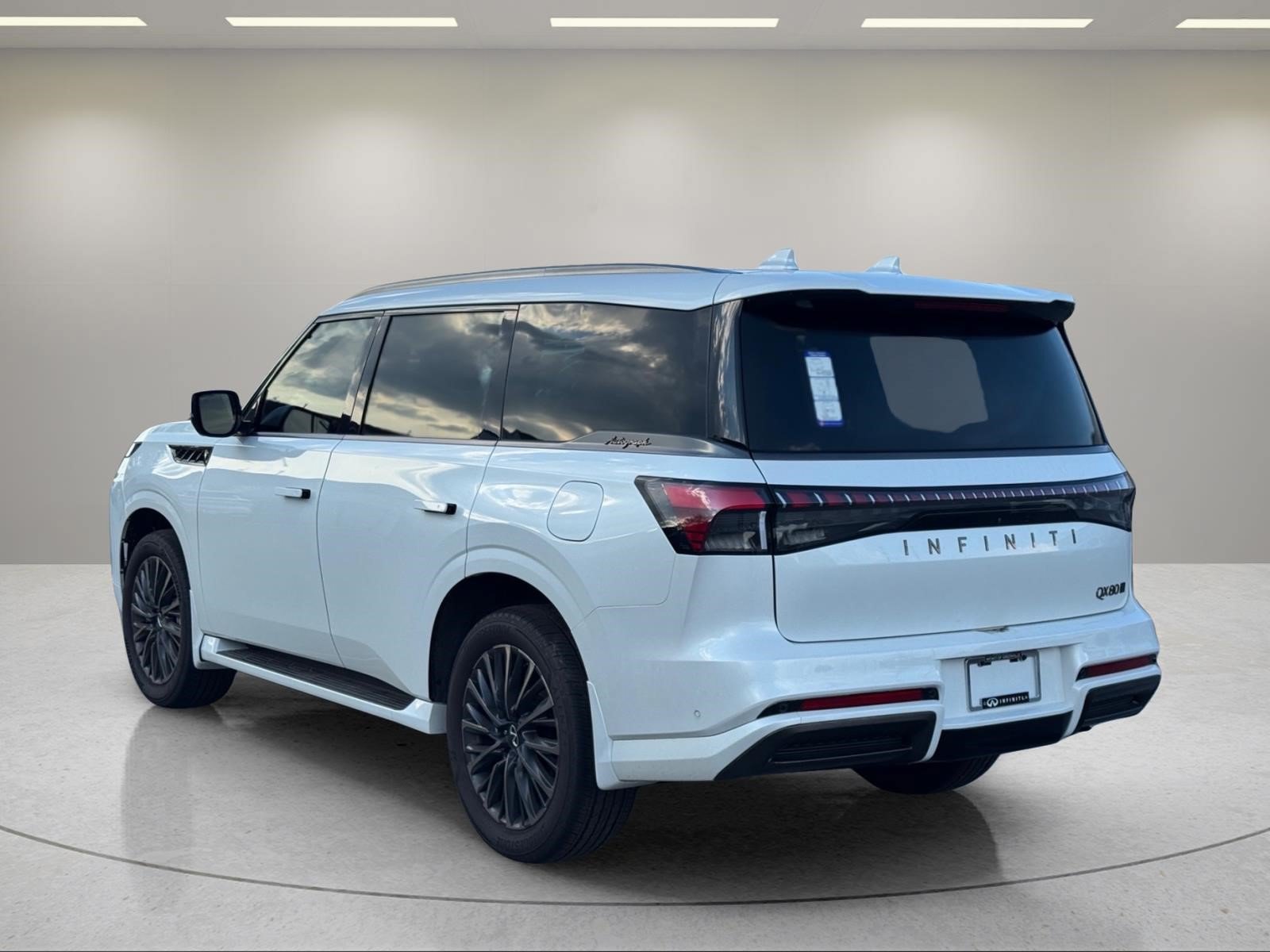 New 2026 INFINITI QX80 Autograph w/ Premium Cargo Package AWD/4WD image 3