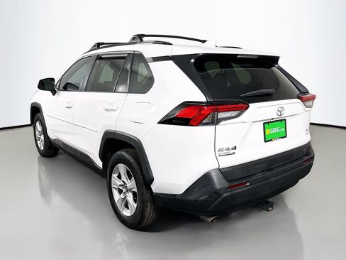 Used 2020 Toyota RAV4 XLE w/ Carpet Mat Package AWD/4WD image 7