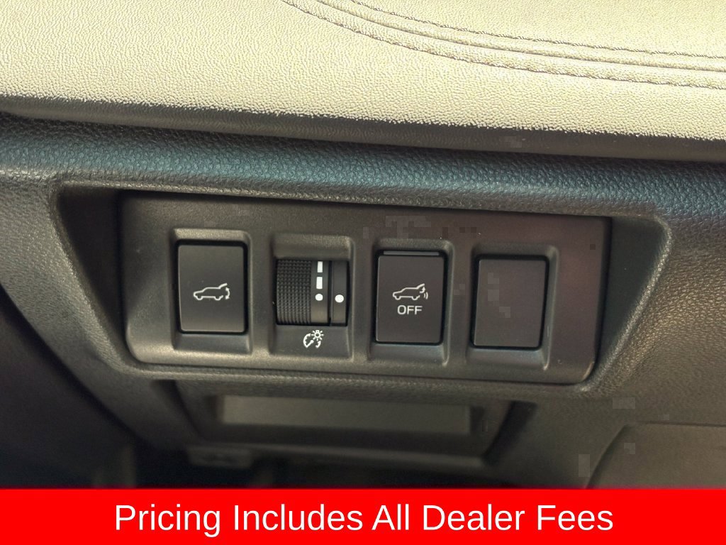 Used 2025 Subaru Outback Wilderness AWD/4WD image 17
