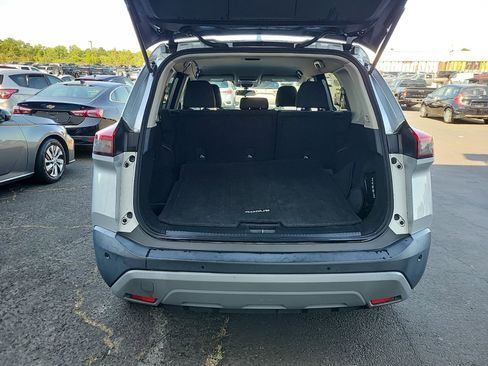 Used 2022 Nissan Rogue SV AWD/4WD image 11