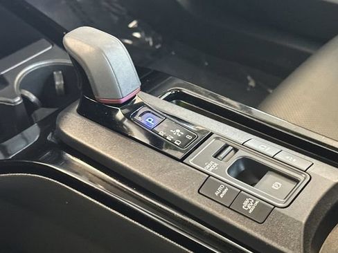 Certified 2024 Toyota Prius Prime FWD image 25