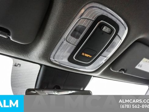 Used 2025 Hyundai Elantra SE image 51