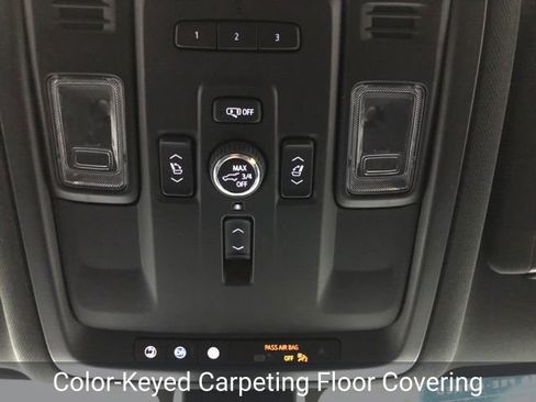 Used 2022 Chevrolet Suburban RST w/ Sport Performance Package image 28