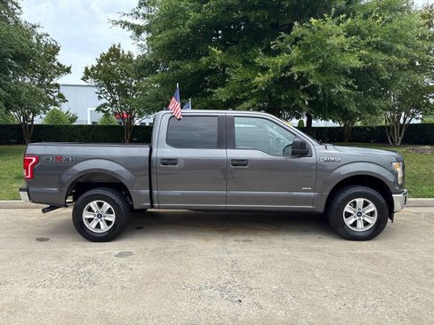 Used 2017 Ford F150 XLT AWD/4WD image 2