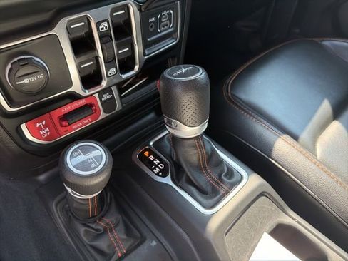 Used 2023 Jeep Gladiator Mojave w/ LED Lighting Group image 9