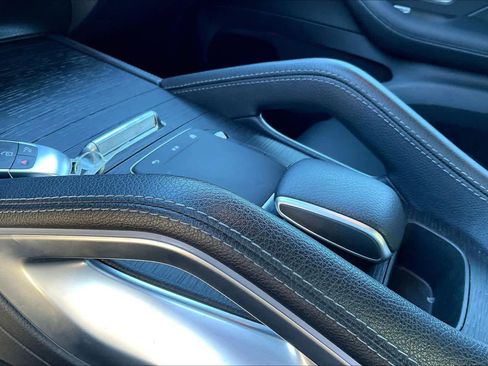 Used 2024 Mercedes-Benz GLE 350 4MATIC image 15