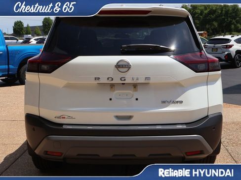 Used 2023 Nissan Rogue SV AWD/4WD image 5