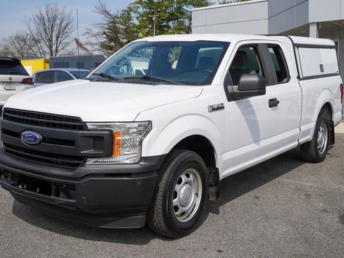 Used 2018 Ford F150 XL w/ Equipment Group 101A Mid RWD image 2