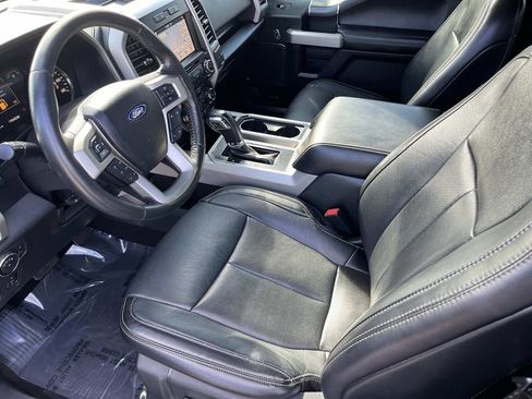 Used 2019 Ford F150 Lariat image 24