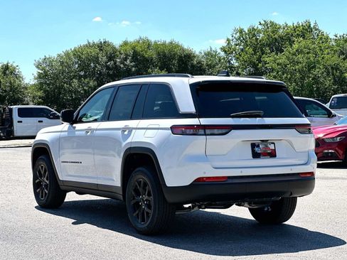 New 2026 Jeep Grand Cherokee Altitude RWD image 13