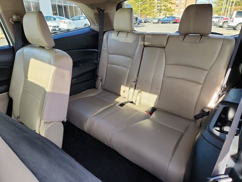 Used 2022 Honda Pilot EX-L image 11