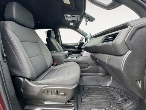 Used 2022 GMC Yukon SLE image 15