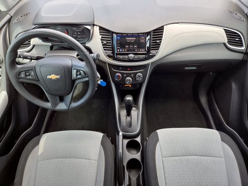 Used 2022 Chevrolet Trax LS w/ Tint and Cruise Package FWD image 26