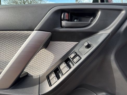 Used 2018 Subaru Forester 2.5i Premium image 17