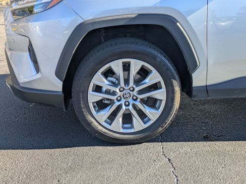 Used 2023 Toyota RAV4 Limited image 33