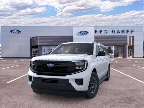 New 2026 Ford Expedition Max Active AWD/4WD image 2