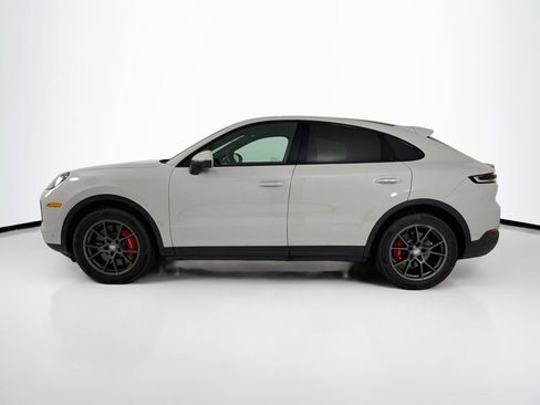 Certified 2024 Porsche Cayenne S AWD/4WD image 2