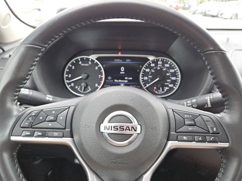 Used 2021 Nissan Sentra SV FWD image 11