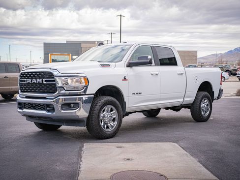 Used 2022 RAM 2500 Big Horn w/ Cold Weather Group AWD/4WD image 11