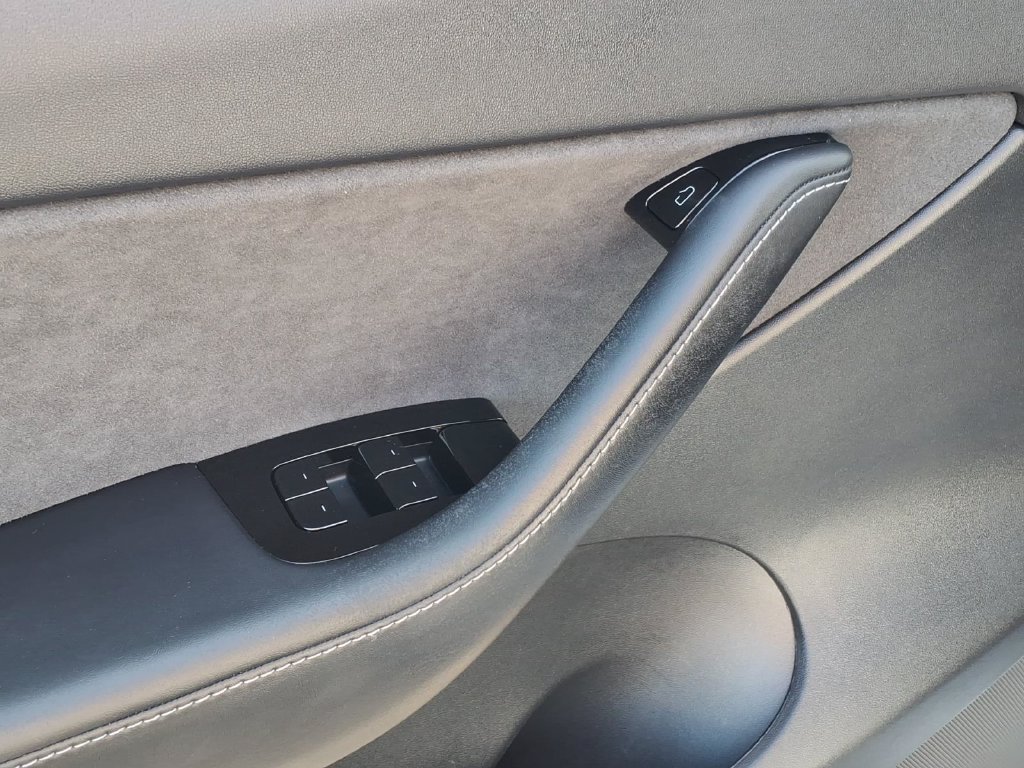 Used 2021 Tesla Model Y Long Range AWD/4WD image 4