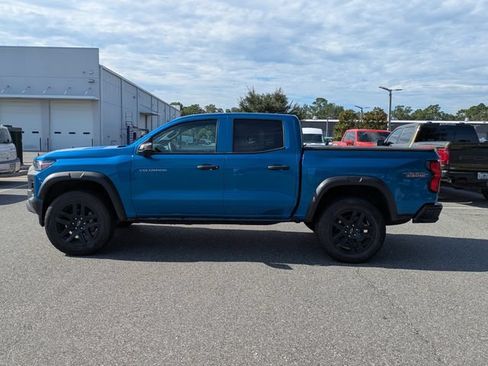 Used 2024 Chevrolet Colorado Trail Boss w/ Advanced Trailering Package AWD/4WD image 6