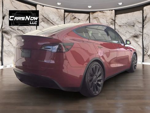 Used 2023 Tesla Model Y Long Range image 2