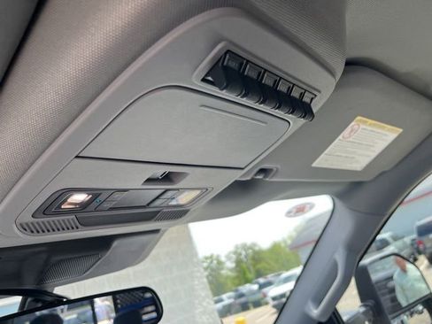 Used 2024 Ford F250 XL w/ STX Appearance Package AWD/4WD image 12