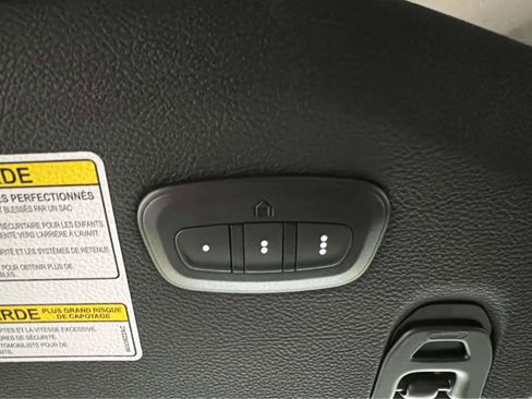 Used 2022 Jeep Wrangler Unlimited Sahara w/ Cold Weather Group image 30