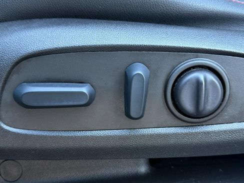 Used 2022 Chevrolet Blazer RS w/ Enhanced Convenience Package image 25