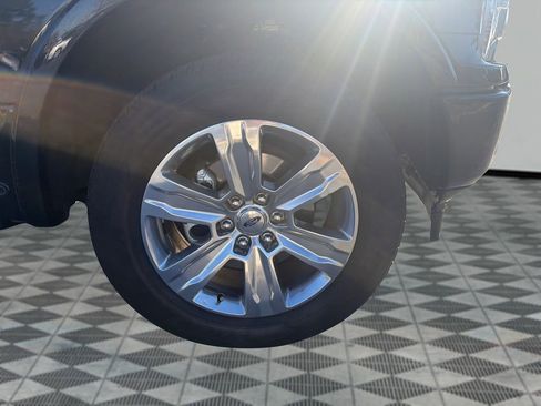 Used 2019 Ford F150 Platinum w/ Equipment Group 701A Luxury image 33