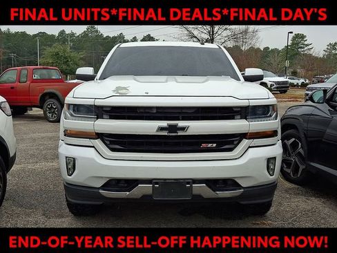 Used 2017 Chevrolet Silverado 1500 LT w/ All Star Edition image 3