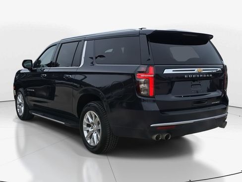 Used 2023 Chevrolet Suburban Premier image 7