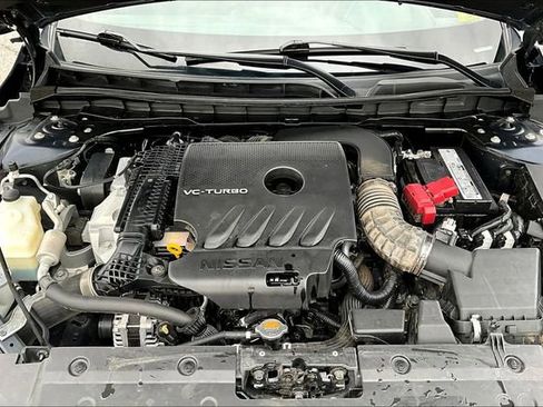 Used 2023 Nissan Altima 2.0 SR FWD image 30