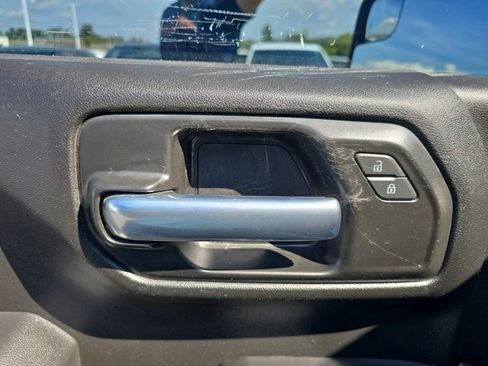 Used 2021 Chevrolet Silverado 1500 Custom Trail Boss image 21