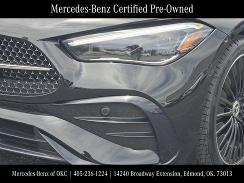 Used 2024 Mercedes-Benz CLE 300 4MATIC Cabriolet image 8