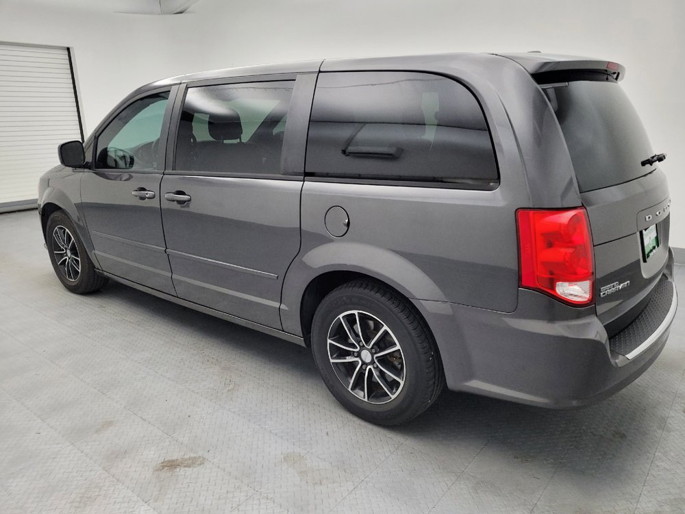 Used 2016 Dodge Grand Caravan R/T w/ Driver Convenience Group FWD image 3