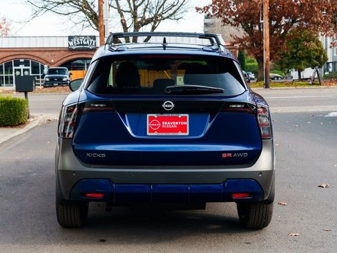 New 2026 Nissan Kicks SR w/ SR Premium Package image 5