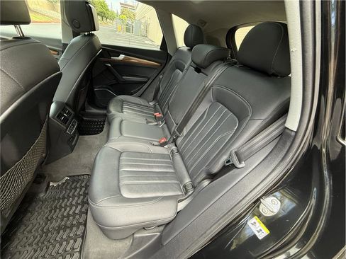 Used 2022 Audi Q5 2.0T Premium Plus w/ Premium Plus Package AWD/4WD image 21