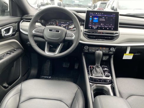New 2026 Jeep Compass Limited image 8