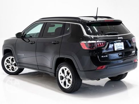 Certified 2025 Jeep Compass Latitude w/ Sun & Sound Group AWD/4WD image 34