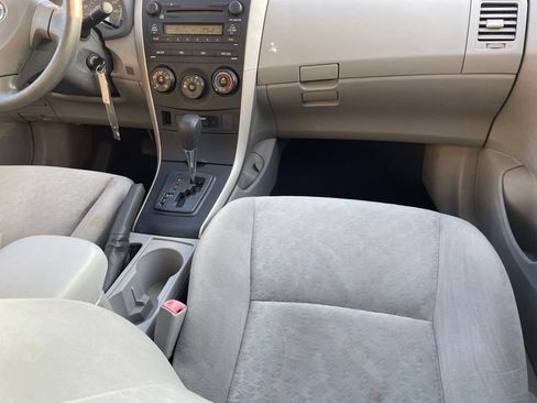 Used 2009 Toyota Corolla LE FWD image 18