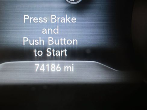 Used 2019 Jeep Cherokee Limited FWD image 27