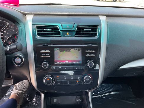 Used 2015 Nissan Altima 2.5 S w/ Power Driver Seat Package FWD image 16