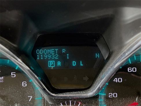 Used 2016 Chevrolet Traverse LT w/ Style and Technology Package image 9