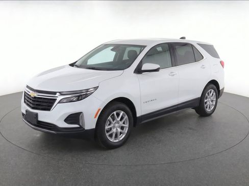Used 2024 Chevrolet Equinox LT AWD/4WD image 1